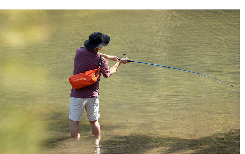 Lightweight Dry Bag (Like New) - Image 49